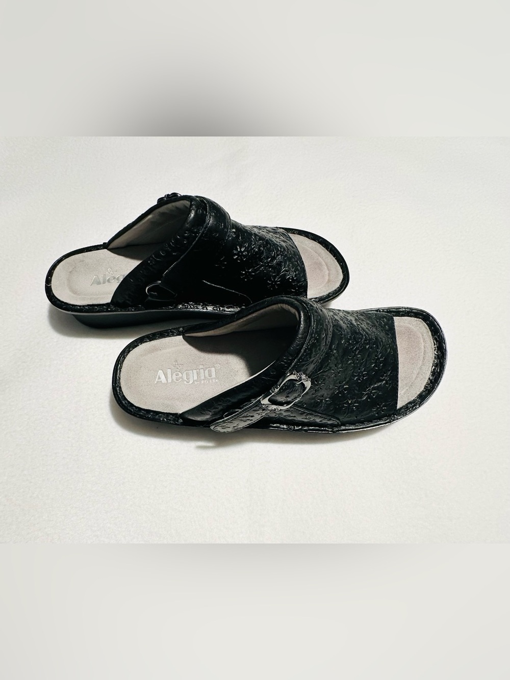 Alegria Klover Dearest Embossed Floral Leather Clog Sandal EU 41/10.5-11 US - Picture 7 of 10